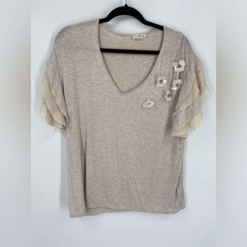 Jane and Delancey Women’s Deep V Neck Flutter Short Sleeve Blouse size L